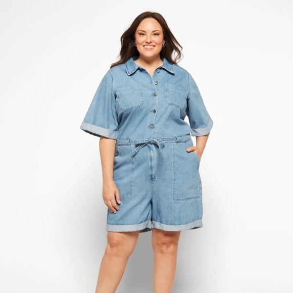 Vero Moda Pants - Women’s Vero Moda denim playsuit curve romper size 24